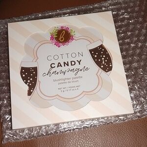 NIB cotton candy champagne blushlighter palette